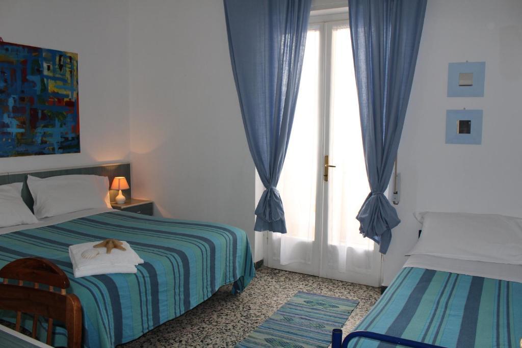 Hotel Del Mar Viareggio Oda fotoğraf